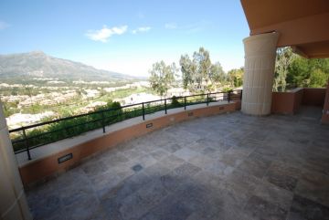 https://cdn.resales-online.com/public/apvd808bvq/properties/rzkunzcbeyssvhy/w1200/15-11d12f2f454f2f5e9b981fdd8b901d51.jpg?v=1598978292