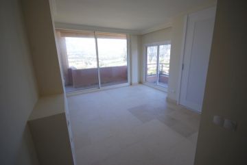https://cdn.resales-online.com/public/apvd808bvq/properties/rzkunzcbeyssvhy/w1200/8-e64a9055bba3e77ac8aca3b893cdf826.jpg?v=1598978292