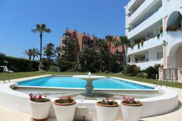 https://cdn.resales-online.com/public/aumme493m5/properties/zstveamyhjoocgb/w1200/2-5bd7b9d04b45e33852eaf0ec6670150d.jpg?v=1556794090