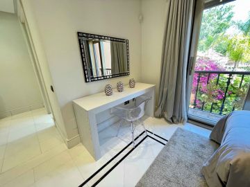https://cdn.resales-online.com/public/frn6qdl71g/properties/xcenlrzniigholw/w1200/21-2c707e7c511429b4f8ec4ee5f221ddb6.jpg?v=1658813906