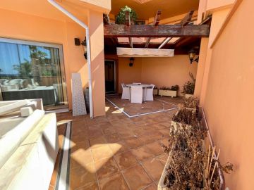 https://cdn.resales-online.com/public/frn6qdl71g/properties/xcenlrzniigholw/w1200/27-f6e8bc237ba13ac4c268badec6354f3d.jpg?v=1658813906