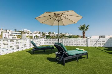 https://cdn.resales-online.com/public/1nin1r7jc3/properties/mssegvyvkhjsuga/w1200/52-aa08978ddec66a09ad5932aa90b5d90c.jpg?v=1655135739