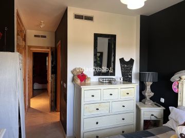https://cdn.resales-online.com/public/0ujaq2tb3b/properties/nwctfehwydjivwb/w1200/42-3aa90f523689fc5a59d5d37badfe1b6f.jpg?v=1667997740