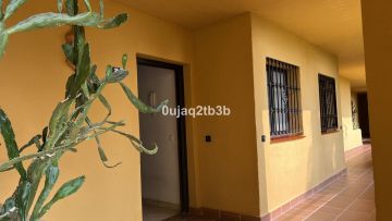https://cdn.resales-online.com/public/0ujaq2tb3b/properties/nwctfehwydjivwb/w1200/73-807da6c120f1fbb3b8a7a3ff59390e65.jpg?v=1687981355