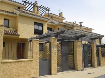 https://cdn.resales-online.com/public/t2k3jmpl4k/properties/nlhfljpfxaeilcd/w1200/11-20939a0134ad724a8cb2a801094d15a4.jpg?v=1576062112