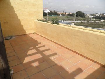https://cdn.resales-online.com/public/t2k3jmpl4k/properties/nlhfljpfxaeilcd/w1200/8-e64a9055bba3e77ac8aca3b893cdf826.jpg?v=1576062112