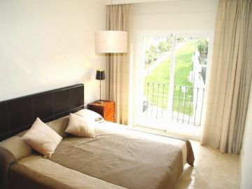 https://cdn.resales-online.com/public/t2k3jmpl4k/properties/zxxwzrnonglgffv/w1200/7-aa4cc561180b369757c0bb4af9886cd3.jpg?v=1639499240