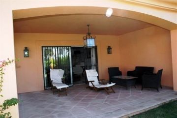https://cdn.resales-online.com/public/t2k3jmpl4k/properties/zxxwzrnonglgffv/w1200/8-e64a9055bba3e77ac8aca3b893cdf826.jpg?v=1639499240