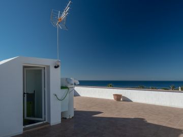 https://cdn.resales-online.com/public/a9glq45g3t/properties/exetrgawseetith/w1200/11-20939a0134ad724a8cb2a801094d15a4.jpg?v=1683806701