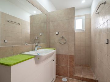 https://cdn.resales-online.com/public/a9glq45g3t/properties/exetrgawseetith/w1200/18-cc72f169493c096e712837ff5d8b6e41.jpg?v=1683806701