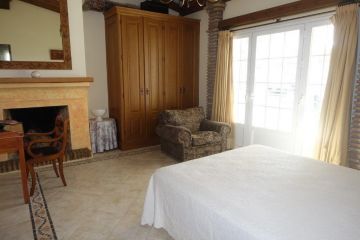 https://cdn.resales-online.com/public/92cqrna9i0/properties/riwwdvwlattggcv/w1200/9-467d0cee5b725f3ef65f102a0c2e69c0.jpg?v=1674664291