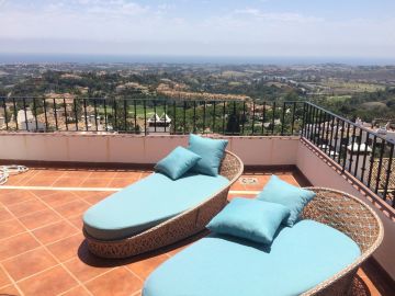 https://cdn.resales-online.com/public/87eii68kgm/properties/vtyrvzvjrwercte/w1200/16-ec67b526875bf0124b6ce4328a754439.jpg?v=1690553833
