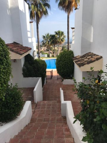 https://cdn.resales-online.com/public/87eii68kgm/properties/vtyrvzvjrwercte/w1200/28-ef19a2c59920e2e087cd278a51b6dbf8.jpg?v=1690553833