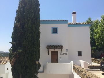 https://cdn.resales-online.com/public/87eii68kgm/properties/vtyrvzvjrwercte/w1200/8-e64a9055bba3e77ac8aca3b893cdf826.jpg?v=1690553833