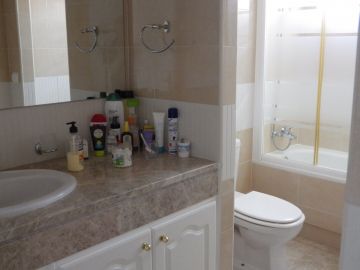 https://cdn.resales-online.com/public/bf93ikfesu/properties/kyswbtfazcfjezi/w1200/13-5fd73dea700db77384c091ca9818b1a9.jpg?v=1667916830