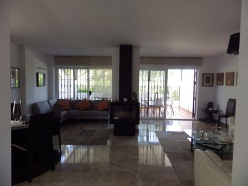 https://cdn.resales-online.com/public/bf93ikfesu/properties/kyswbtfazcfjezi/w1200/27-f6e8bc237ba13ac4c268badec6354f3d.jpg?v=1667916830