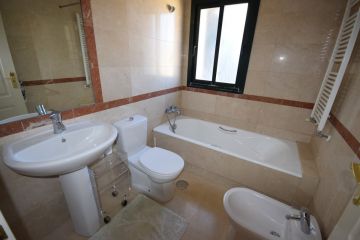 https://cdn.resales-online.com/public/92cqrna9i0/properties/revcsxpkdsddfyi/w1200/11-20939a0134ad724a8cb2a801094d15a4.jpg?v=1674664707