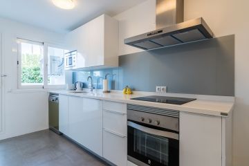 https://cdn.resales-online.com/public/6ki077c9c0/properties/yysidgbjrufbtpg/w1200/8-e64a9055bba3e77ac8aca3b893cdf826.jpg?v=1581169808