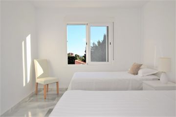 https://cdn.resales-online.com/public/6ki077c9c0/properties/yysidgbjrufbtpg/w1200/10-bb915d1cb19341576dcdc994b81ab9c5.jpg?v=1581169808