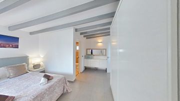 https://cdn.resales-online.com/public/jnufkp0j3k/properties/7fc1af00581311eaa84a06907717b01e/w1200/21-2c707e7c511429b4f8ec4ee5f221ddb6.jpg?v=1664084916