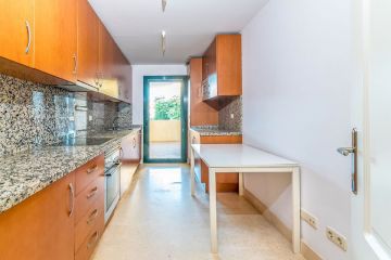 https://cdn.resales-online.com/public/41nkvvtlj3/properties/48d3b8bce2c211eaa55506907717b01e/w1200/11-20939a0134ad724a8cb2a801094d15a4.jpg?v=1673606117