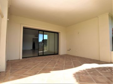 https://cdn.resales-online.com/public/41nkvvtlj3/properties/48d3b8bce2c211eaa55506907717b01e/w1200/20-d1f7658cbe4ba6cd8666fec30fba80ad.jpg?v=1674843397
