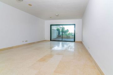 https://cdn.resales-online.com/public/41nkvvtlj3/properties/48d3b8bce2c211eaa55506907717b01e/w1200/3-e898b2bb2a2fdfd06d2c39894dce8316.jpg?v=1673606117