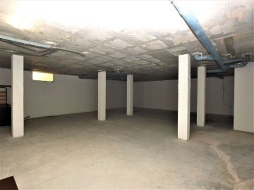 https://cdn.resales-online.com/public/41nkvvtlj3/properties/48d3b8bce2c211eaa55506907717b01e/w1200/21-2c707e7c511429b4f8ec4ee5f221ddb6.jpg?v=1674843397