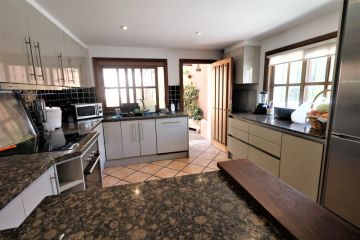 https://cdn.resales-online.com/public/swt24est18/properties/01f40c19a13411eba13006b3c6b82ba8/w1200/27-f6e8bc237ba13ac4c268badec6354f3d.jpg?v=1618910686