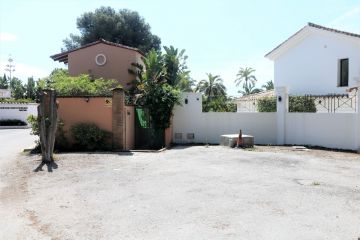 https://cdn.resales-online.com/public/swt24est18/properties/01f40c19a13411eba13006b3c6b82ba8/w1200/41-0bdc8f07789df4609410591d8ac779d9.jpg?v=1618910686