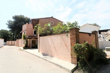 https://cdn.resales-online.com/public/swt24est18/properties/01f40c19a13411eba13006b3c6b82ba8/w1200/42-3aa90f523689fc5a59d5d37badfe1b6f.jpg?v=1618910686