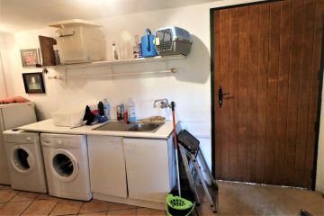 https://cdn.resales-online.com/public/swt24est18/properties/01f40c19a13411eba13006b3c6b82ba8/w1200/43-a8f5d713bac48f35147f2e8bcee96193.jpg?v=1618910686