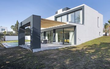 https://cdn.resales-online.com/public/kj4s0e6mui/properties/c10bfdb45be011eba13006b3c6b82ba8/w1200/29-7c2f312881aea9bbe9ddaeb9640e2c9a.jpg?v=1641403448
