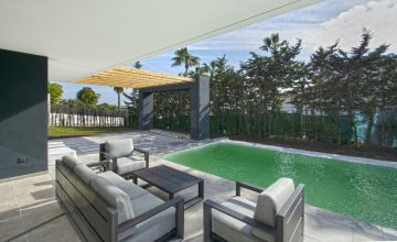 https://cdn.resales-online.com/public/kj4s0e6mui/properties/c10bfdb45be011eba13006b3c6b82ba8/w1200/31-5e8b9eb86a2d455eeaf43a7bbf3ccd12.jpg?v=1641403448