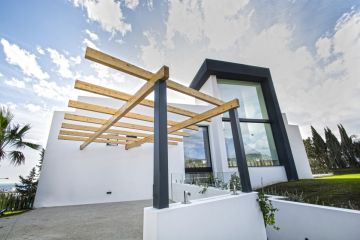 https://cdn.resales-online.com/public/kj4s0e6mui/properties/c10bfdb45be011eba13006b3c6b82ba8/w1200/35-53608d01401493ba18e3704836160563.jpg?v=1641403448
