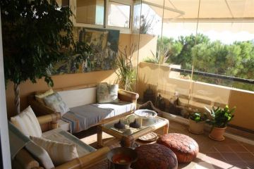 https://cdn.resales-online.com/public/37tsjednf8/properties/ofrzjtrllamptci/w1200/11-20939a0134ad724a8cb2a801094d15a4.jpg?v=1620833509