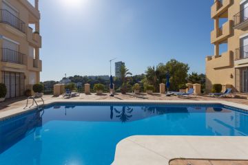 https://cdn.resales-online.com/public/37tsjednf8/properties/ofrzjtrllamptci/w1200/23-79897b85162c6a486c7a4d1eb46924dd.jpg?v=1620833509