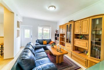 https://cdn.resales-online.com/public/mq0hn394pf/properties/38f1408cbe2011eba29706b3c6b82ba8/w1200/12-53013098fcab6c38b1379cd33298e050.jpg?v=1622040261