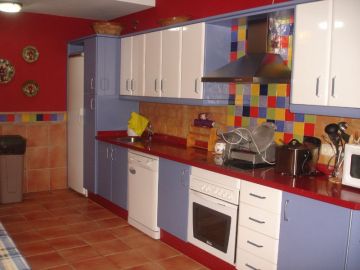https://cdn.resales-online.com/public/t2k3jmpl4k/properties/bwklyvekjmnrdyg/w1200/7-aa4cc561180b369757c0bb4af9886cd3.jpg?v=1622117846