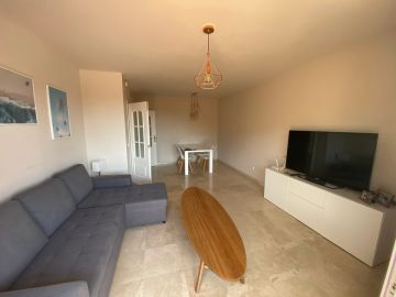 https://cdn.resales-online.com/public/ertu08aq1s/properties/6b499d90c85d11ebba9806b3c6b82ba8/w1200/2-5bd7b9d04b45e33852eaf0ec6670150d.jpg?v=1623166804