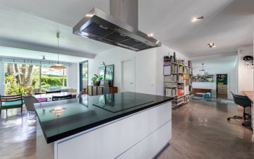 https://cdn.resales-online.com/public/i4dq5ie7sz/properties/060816e5cd6311ebb6210a373a7af228/w1200/4-c23c0f86247804fa50226aecd8b0b2c8.jpg?v=1624353784