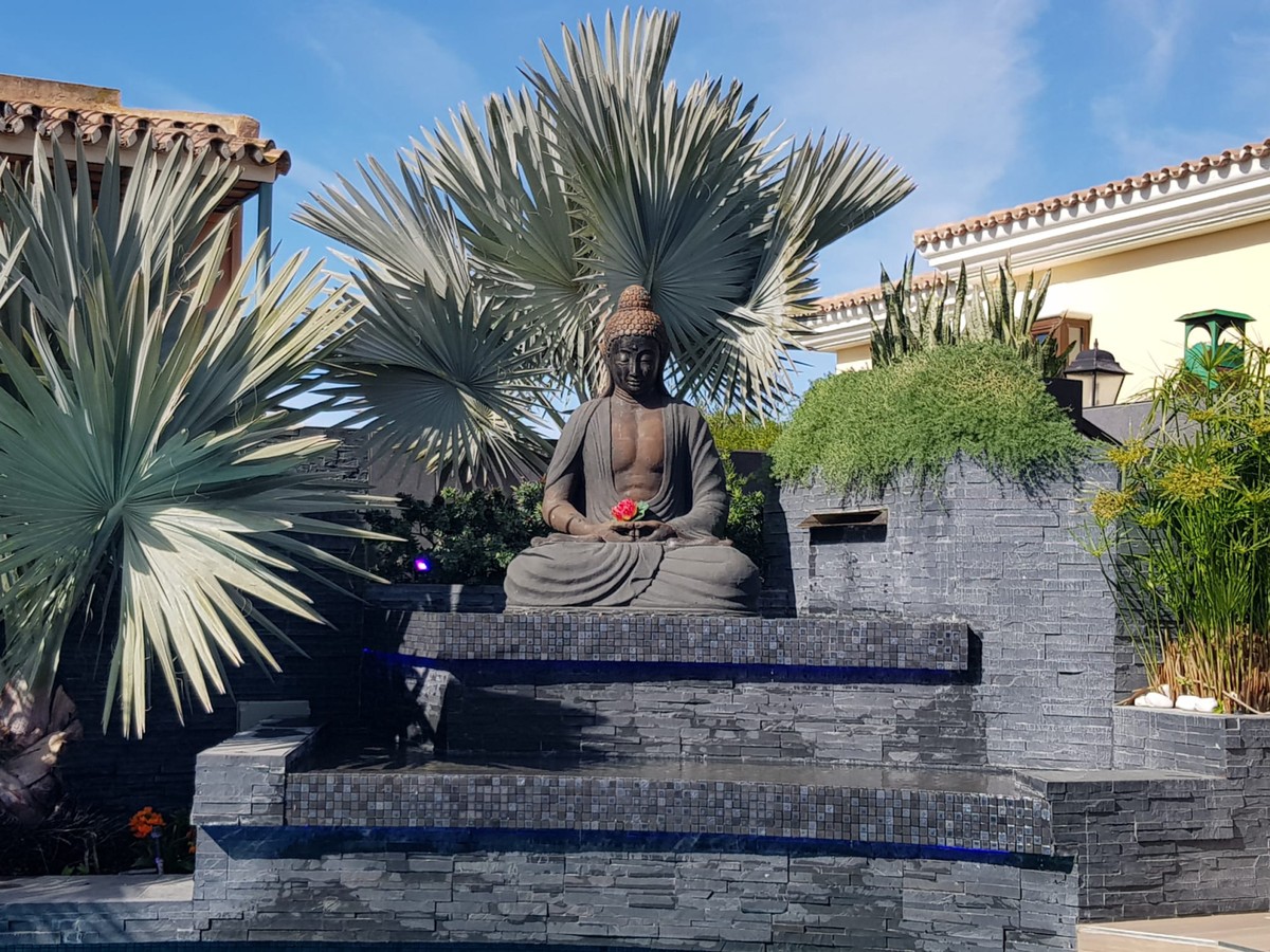 https://cdn.resales-online.com/public/6pcoehzhpl/properties/bb52989ed34411eb8690027930b309ea/w1200/2-5bd7b9d04b45e33852eaf0ec6670150d.jpg?v=1624445187