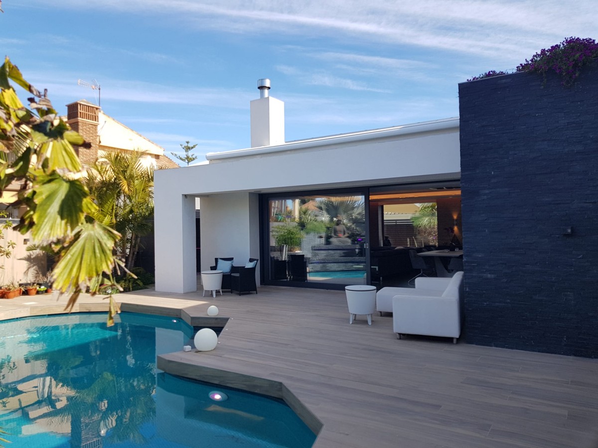 https://cdn.resales-online.com/public/6pcoehzhpl/properties/bb52989ed34411eb8690027930b309ea/w1200/22-bcf8e6250e0bab365f900a8ac31ac040.jpg?v=1624445187