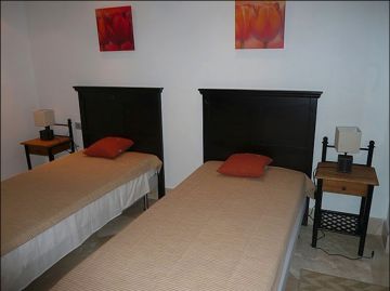 https://cdn.resales-online.com/public/srkj52ppih/properties/64a39dbeea1311ebaa340217bc231ef4/w1200/21-2c707e7c511429b4f8ec4ee5f221ddb6.jpg?v=1626869624