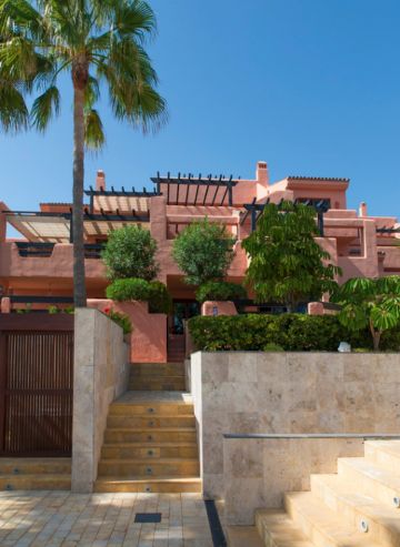 https://cdn.resales-online.com/public/srkj52ppih/properties/64a39dbeea1311ebaa340217bc231ef4/w1200/4-c23c0f86247804fa50226aecd8b0b2c8.jpg?v=1626869624