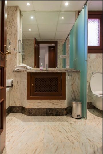 https://cdn.resales-online.com/public/srkj52ppih/properties/64a39dbeea1311ebaa340217bc231ef4/w1200/49-e4a2fb57c7644d14d3ccd34084db1526.jpg?v=1627561259