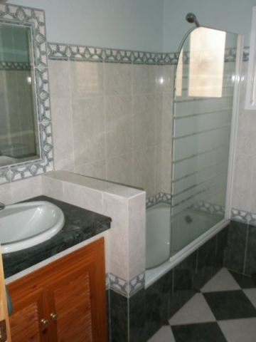 https://cdn.resales-online.com/public/t2k3jmpl4k/properties/616c1e11eae911ebaa340217bc231ef4/w1200/8-e64a9055bba3e77ac8aca3b893cdf826.jpg?v=1626960964