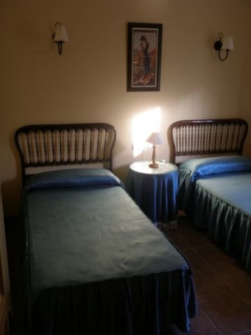 https://cdn.resales-online.com/public/t2k3jmpl4k/properties/616c1e11eae911ebaa340217bc231ef4/w1200/9-467d0cee5b725f3ef65f102a0c2e69c0.jpg?v=1626960964