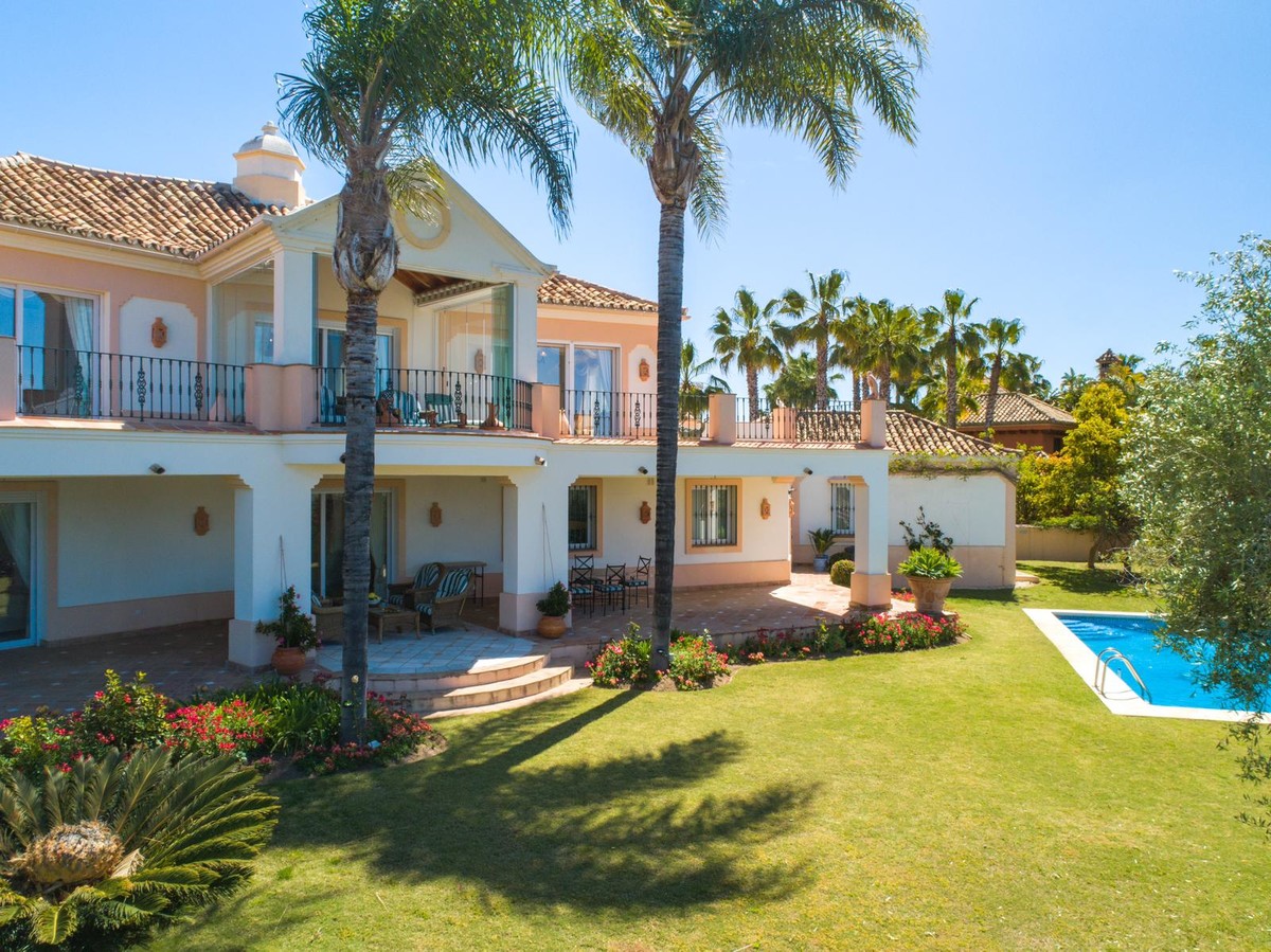 https://cdn.resales-online.com/public/cui3rrn6m1/properties/19805848cdad11ea9db906907717b01e/w1200/1-7980e48d732b6fc85c14b43b94d2aa54.jpg?v=1613728827
