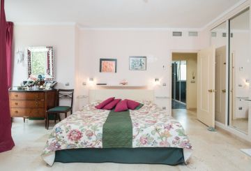 https://cdn.resales-online.com/public/c88dbhn0s9/properties/16c52a22fb8b11ebaa340217bc231ef4/w1200/3-e898b2bb2a2fdfd06d2c39894dce8316.jpg?v=1628792196